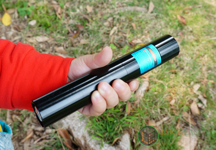 2016 Newest burning blue laser pointer